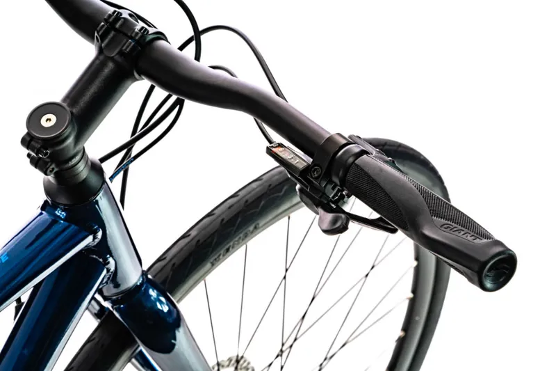 2020 Giant Escape 2 Disc Hybrid Bike in Blue-4