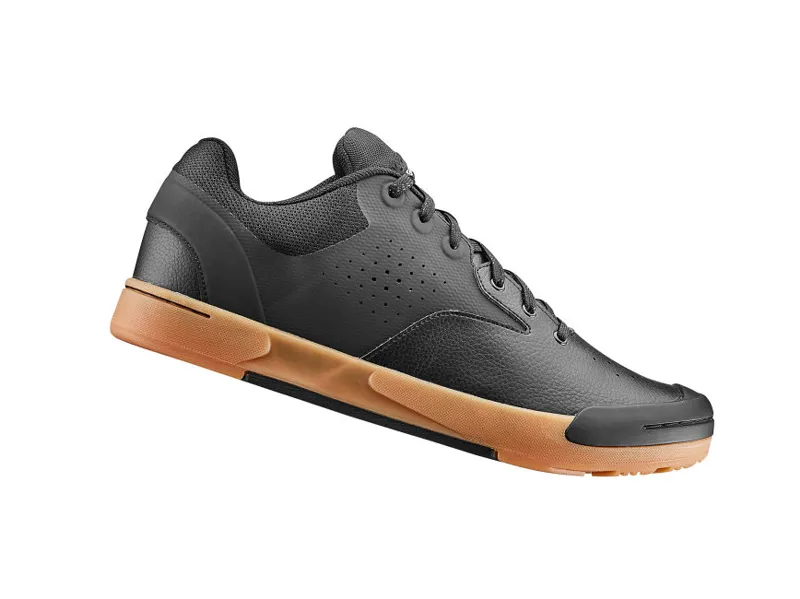 2020 Giant Shuttle Flat Off-Road Shoes in Black