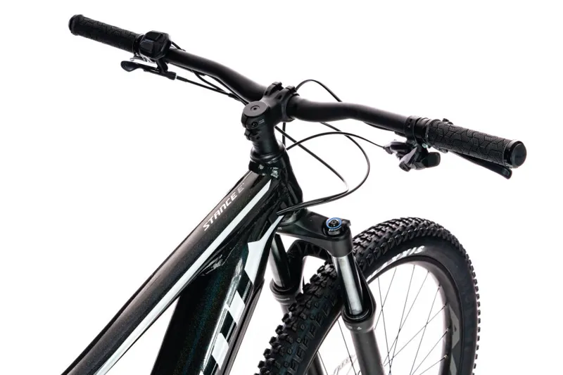 Giant Stance E+ 1 Electric Mountain Bike in Black-2