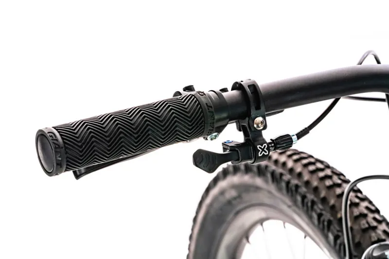 2020 Giant Fathom 1 Hardtail Mountain Bike in Black-2