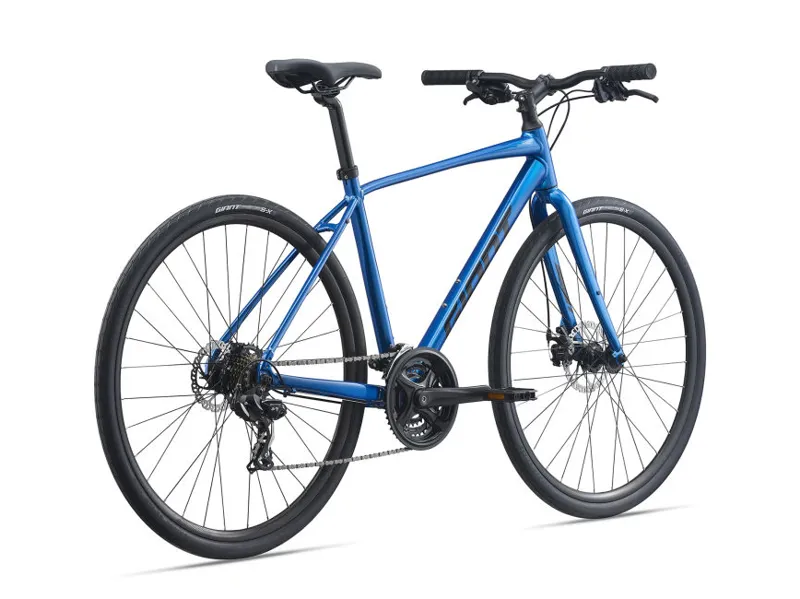 21 Giant Escape 3 Disc Hybrid Bike In Blue